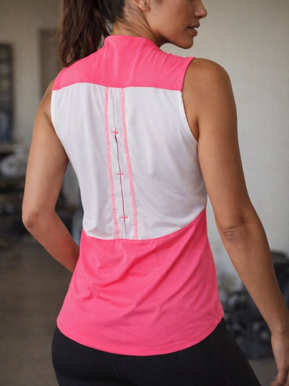 Antigua Women’s Desert Dry Pink & White Athletic Sleeveless Polo Size Medium